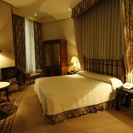Adler Hotell Madrid Eksteriør bilde