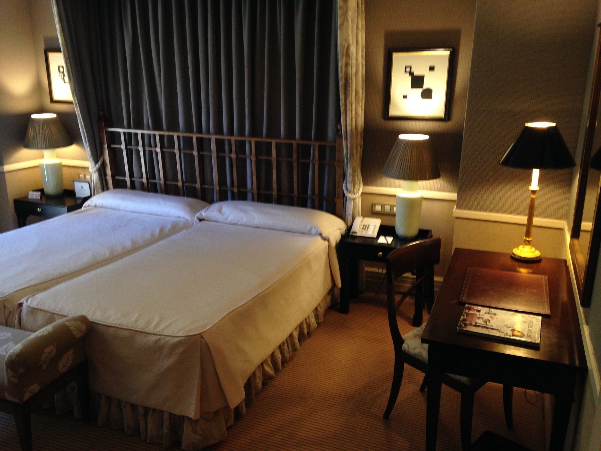 Adler Hotell Madrid Eksteriør bilde