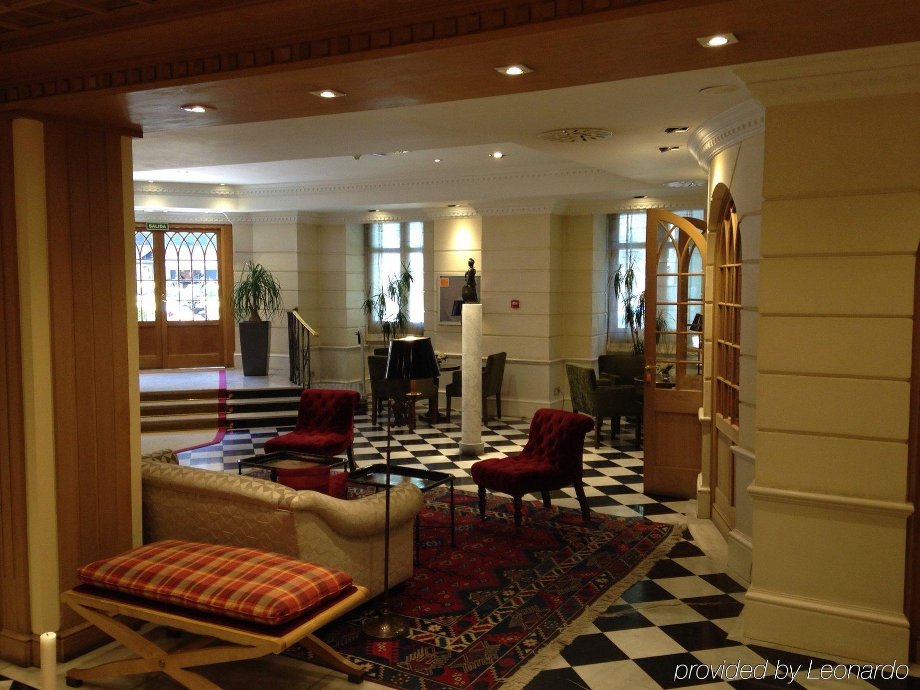 Adler Hotell Madrid Eksteriør bilde