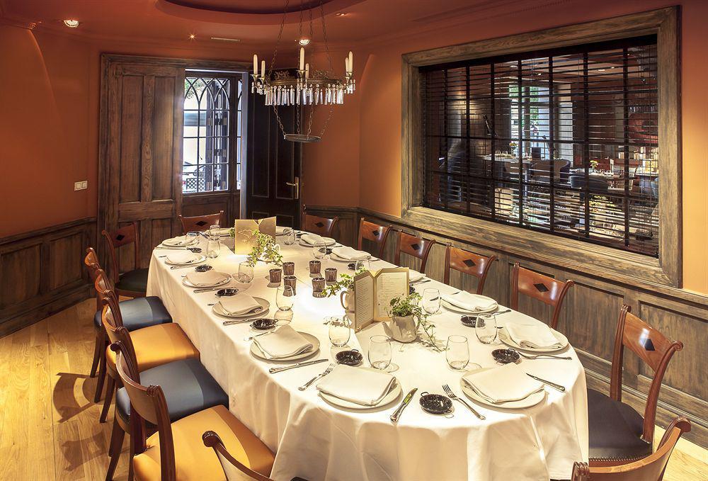Adler Hotell Madrid Eksteriør bilde