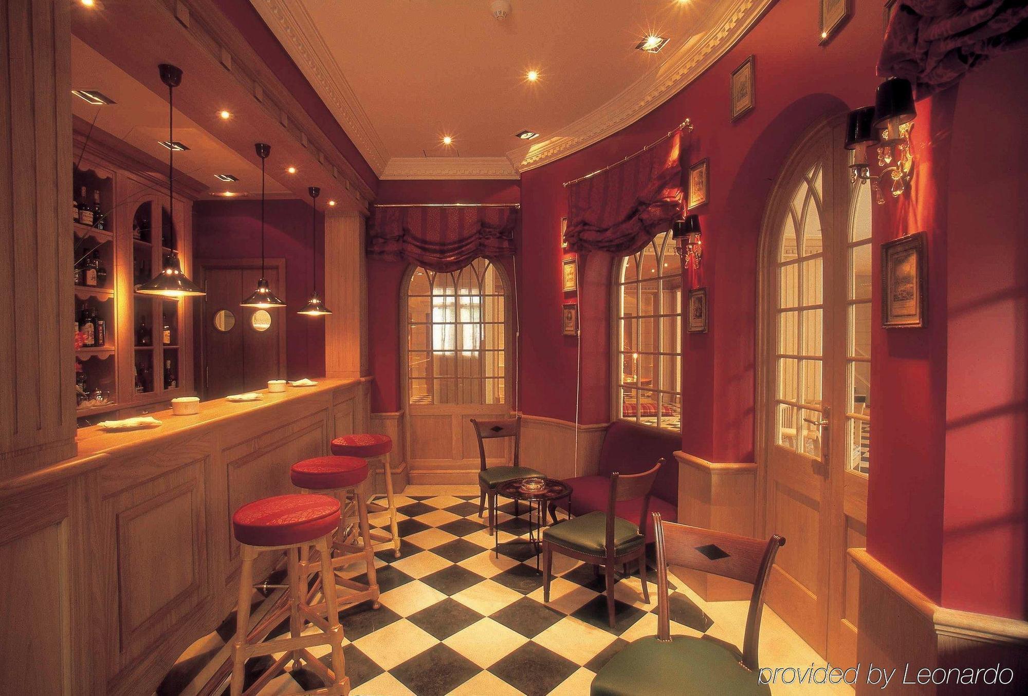 Adler Hotell Madrid Restaurant bilde